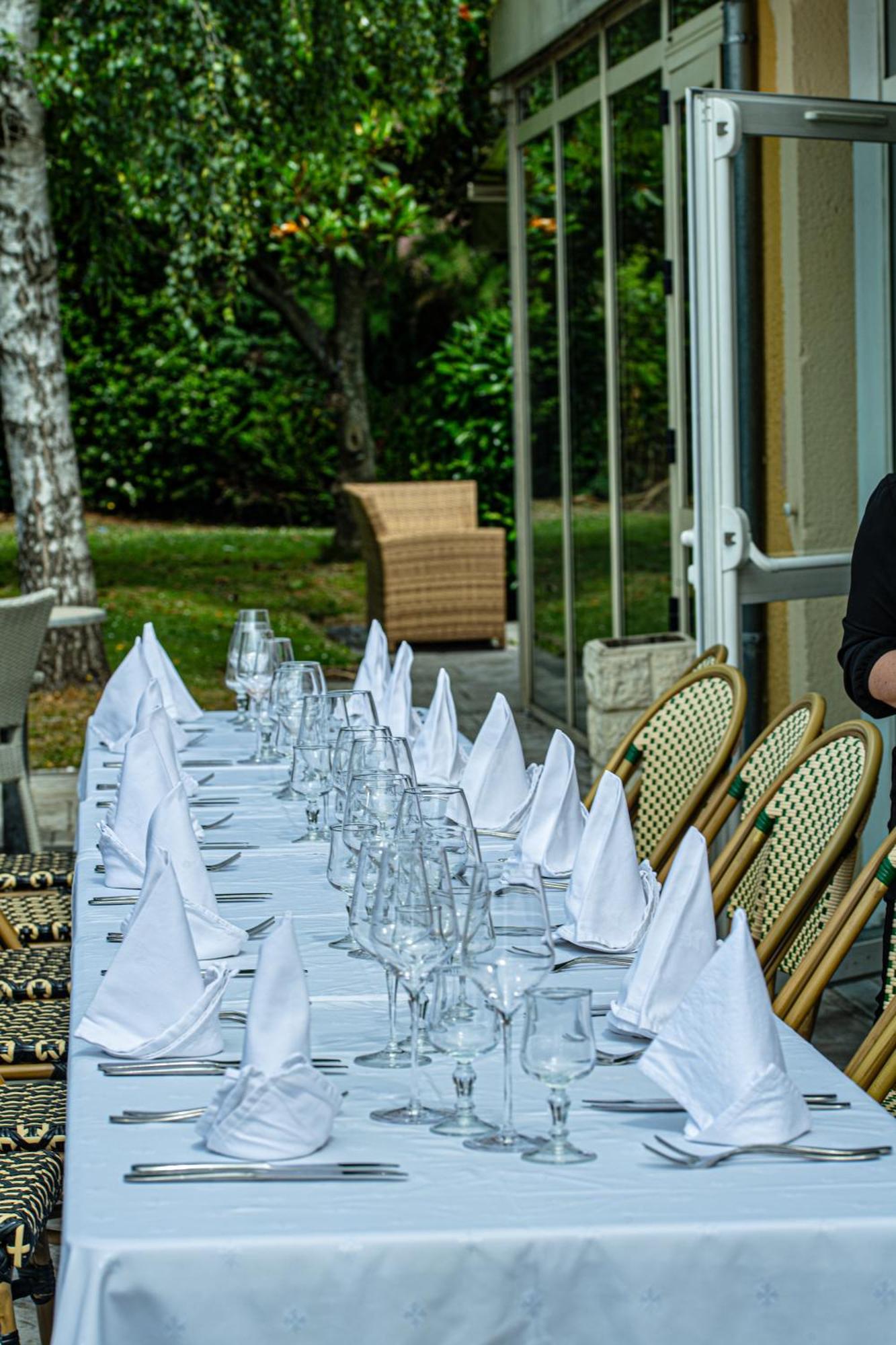 Logis Hotel - Le Relais Du Parisis Villeparisis Bagian luar foto