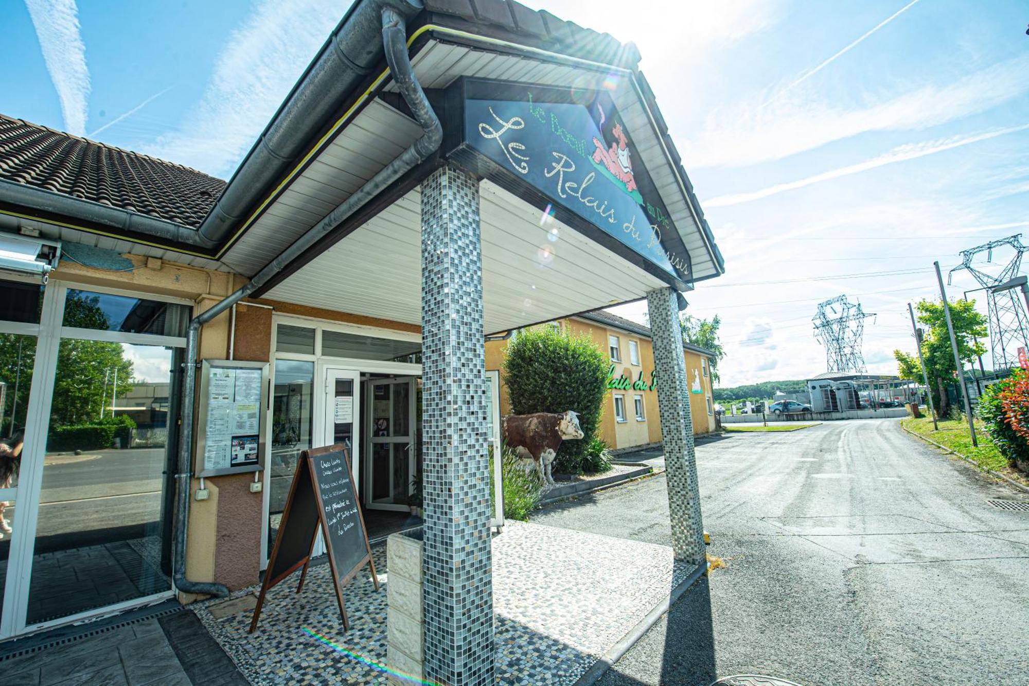 Logis Hotel - Le Relais Du Parisis Villeparisis Bagian luar foto